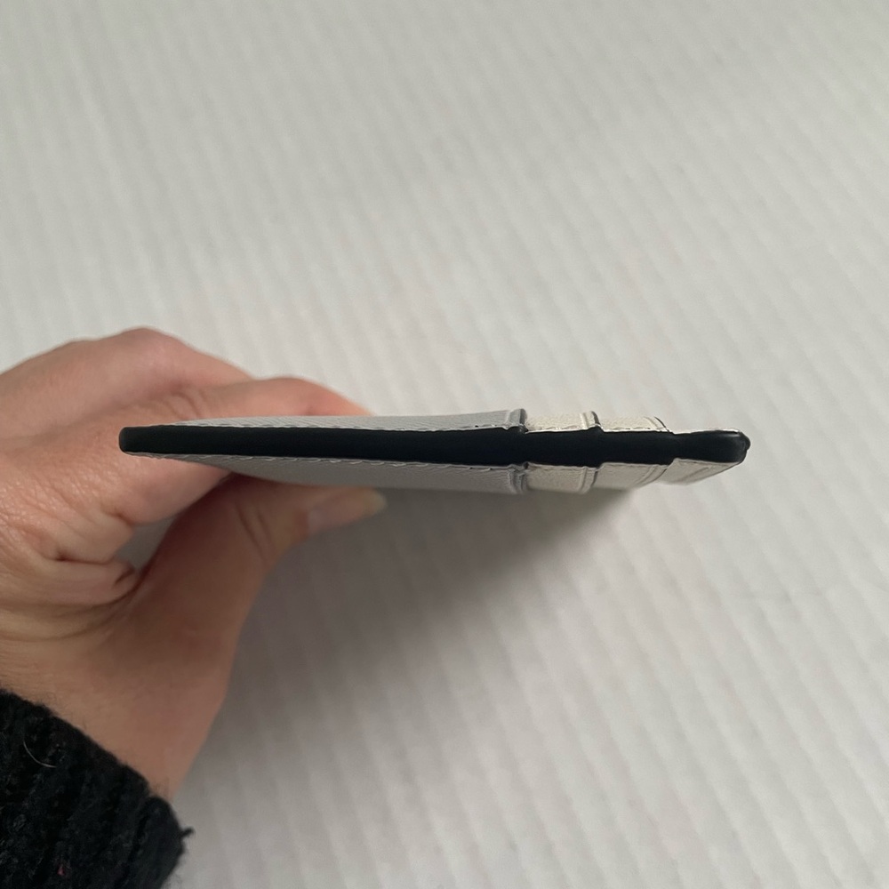 Kate Spade NWT card holder - Picture 2 of 6